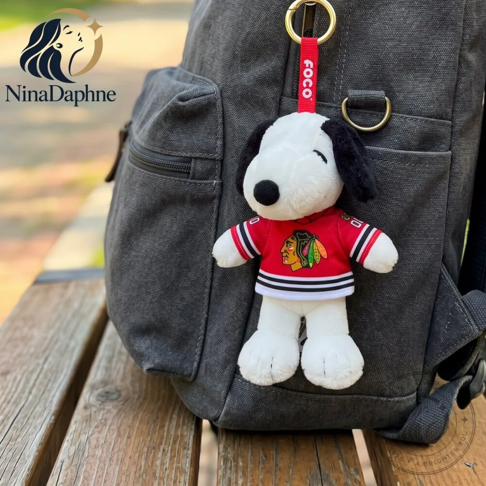 Chicago Blackhawks Snoopy Backpack Clip Key Ring 4 Chicago Blackhawks Snoopy Backpack Clip Key Ring